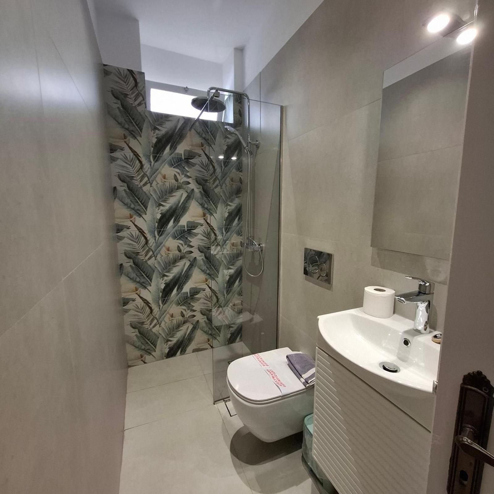 Aquarella-Stylish Veranda Apartment In Centre Of Poros Town ภายนอก รูปภาพ