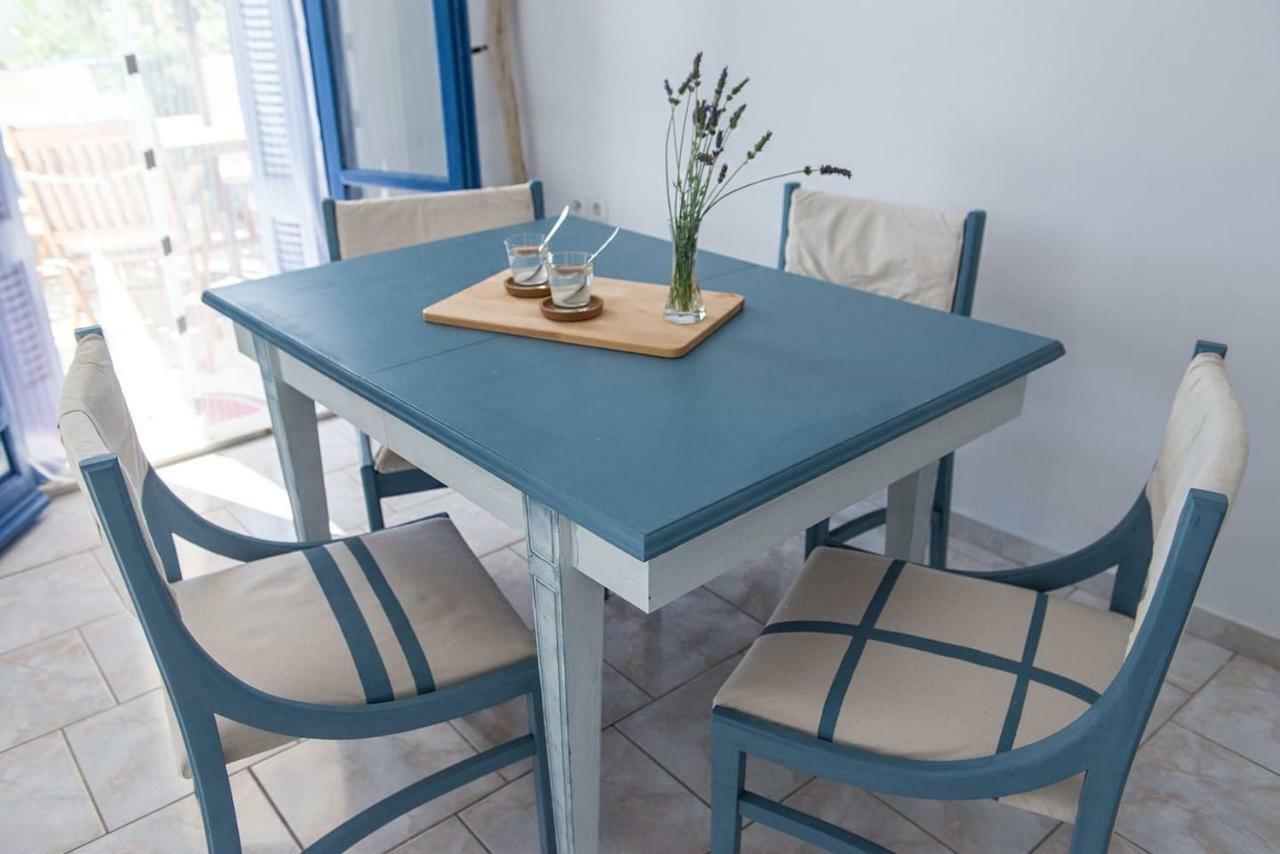 Aquarella-Stylish Veranda Apartment In Centre Of Poros Town ภายนอก รูปภาพ