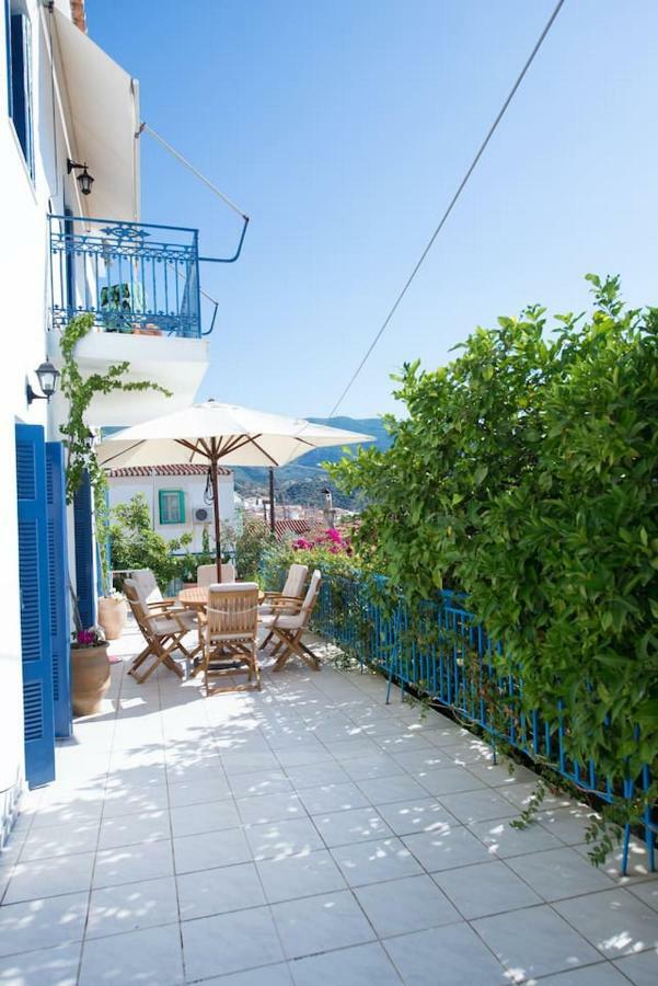 Aquarella-Stylish Veranda Apartment In Centre Of Poros Town ภายนอก รูปภาพ