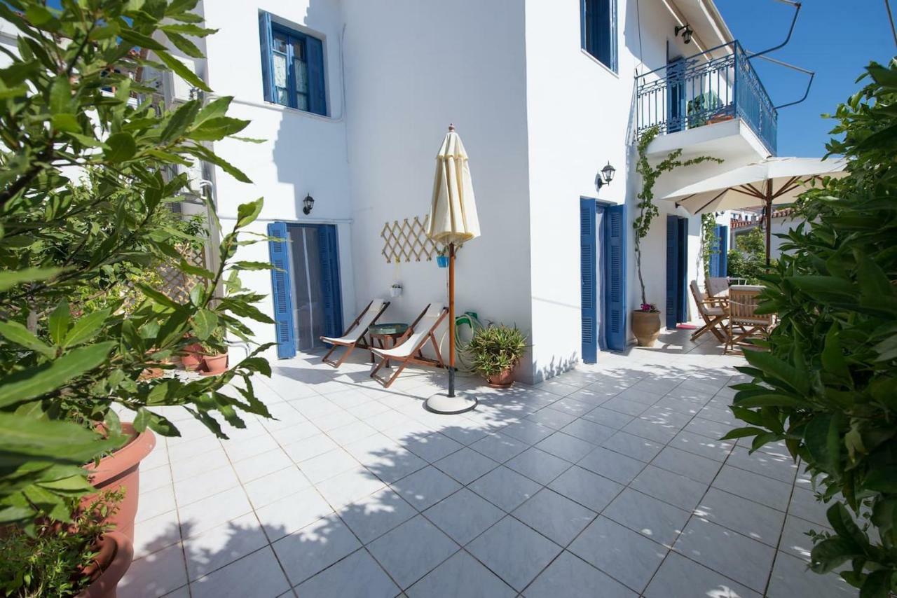 Aquarella-Stylish Veranda Apartment In Centre Of Poros Town ภายนอก รูปภาพ