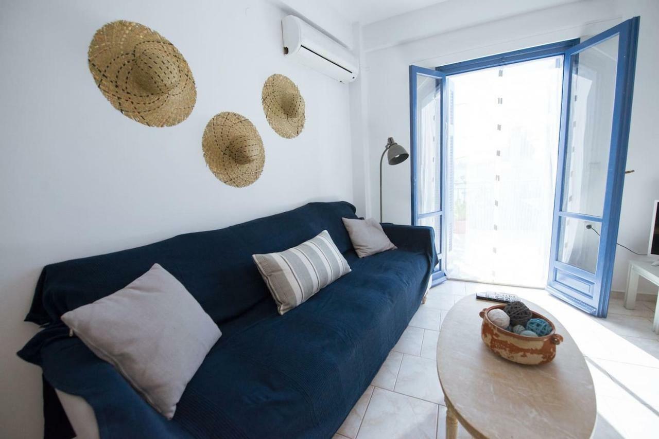Aquarella-Stylish Veranda Apartment In Centre Of Poros Town ภายนอก รูปภาพ