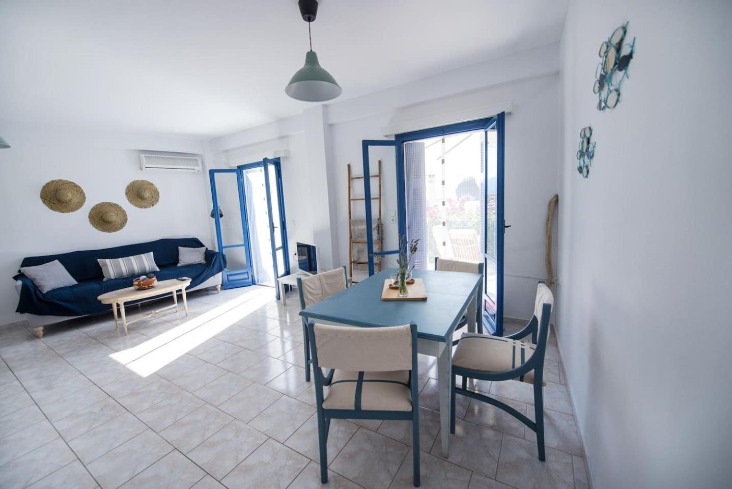 Aquarella-Stylish Veranda Apartment In Centre Of Poros Town ภายนอก รูปภาพ