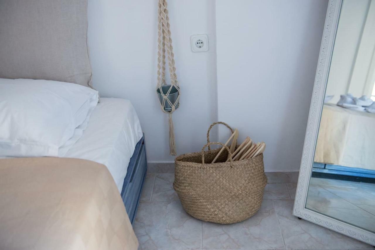 Aquarella-Stylish Veranda Apartment In Centre Of Poros Town ภายนอก รูปภาพ