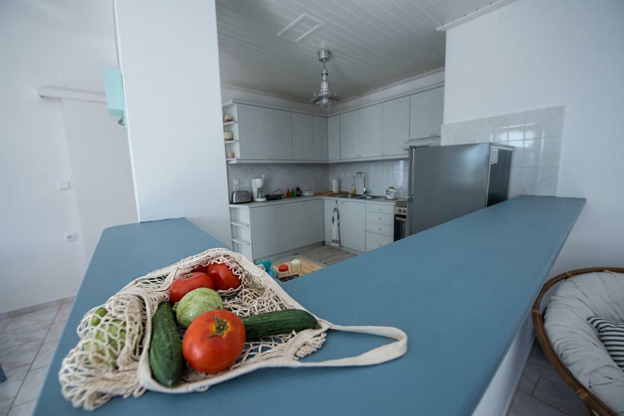 Aquarella-Stylish Veranda Apartment In Centre Of Poros Town ภายนอก รูปภาพ